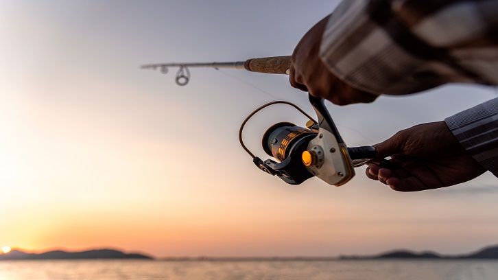 Pescador a la costa